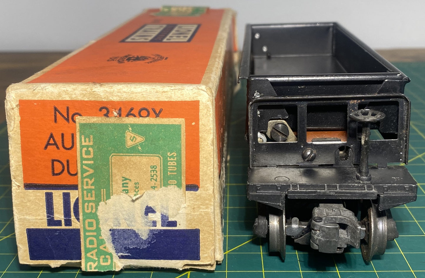 Lionel 3469 Operating Coal Dump Car