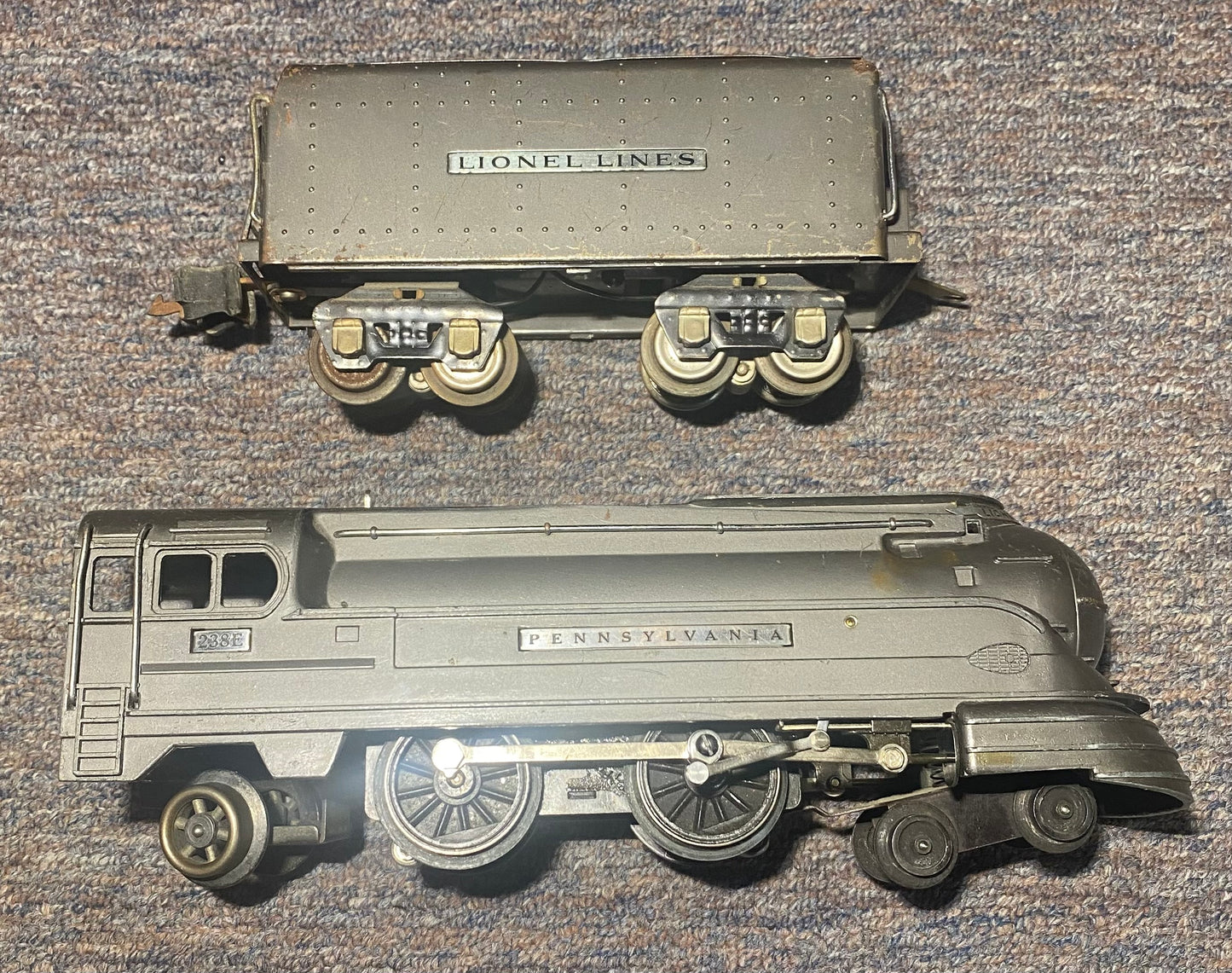 Lionel Pre War #238E Steam Locomotive and Tender #265W