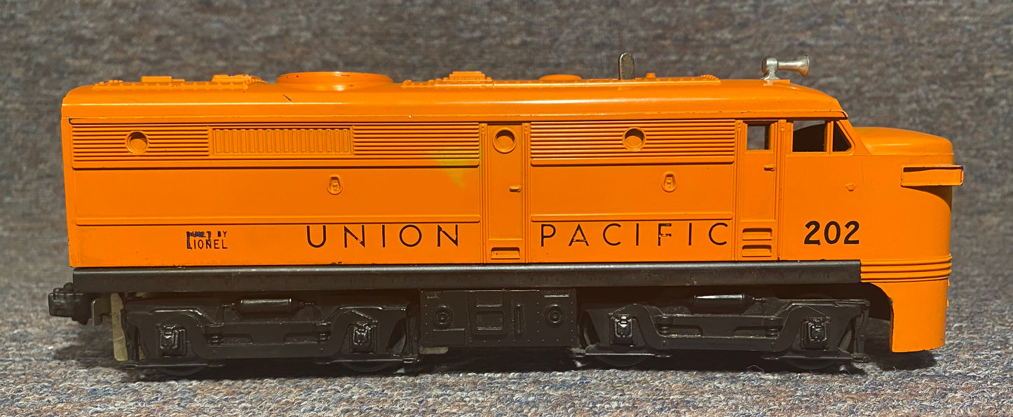 Lionel Post War #202 Alco Diesel Locomotive