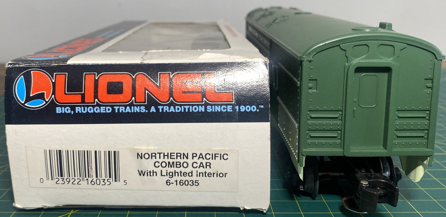 Lionel 6-16035 Northern Pacific Combo Car