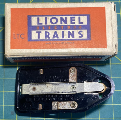 Lionel Post War Lockon with Light
