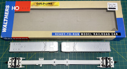 Walthers 932-3922 Gold Line Flexi Van Flat Car w/ Trailers Milwaukee Road #7025