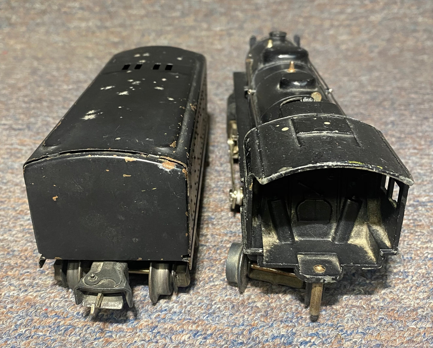 Lionel Pre War #1684  Steam Locomotive and Tender 1689T