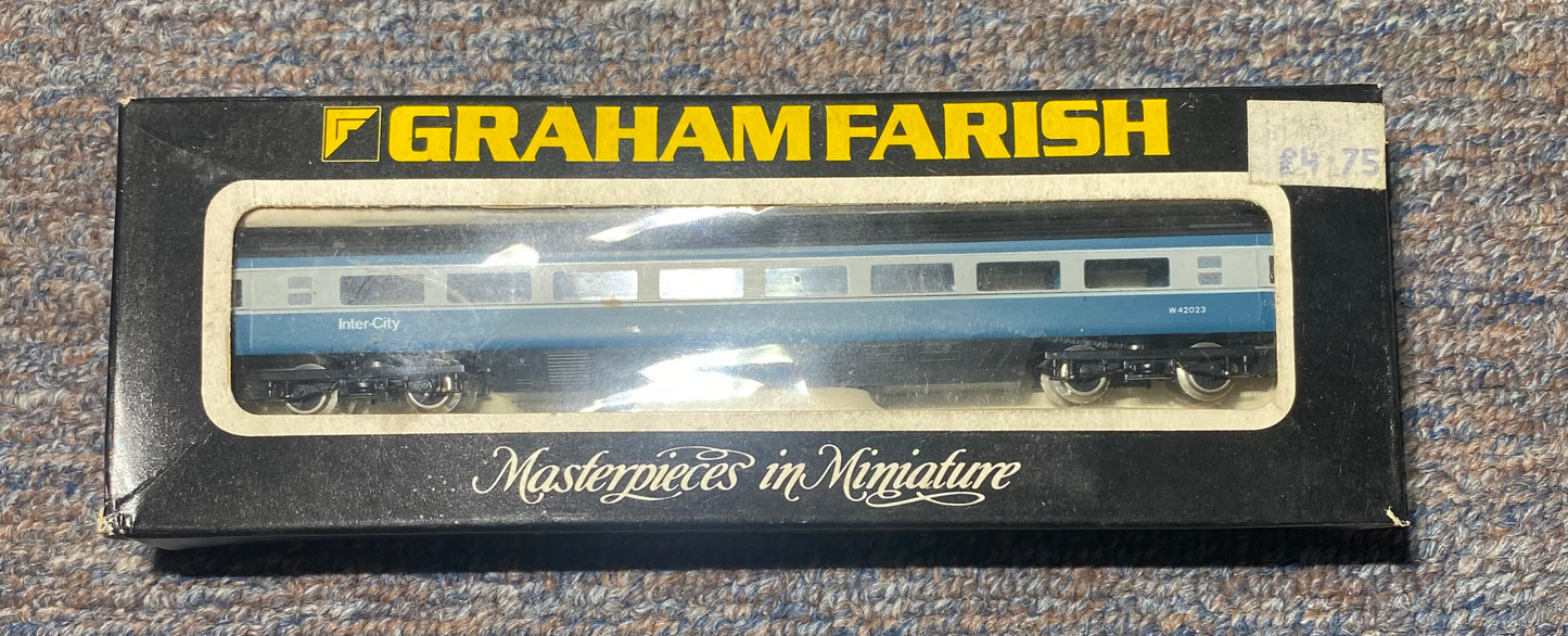 Graham Farish #0705 BR 75ft Mk III Bogie Coach (TS) Blue/Grey