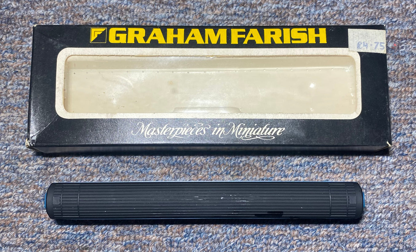 Graham Farish #0705 BR 75ft Mk III Bogie Coach (TS) Blue/Grey