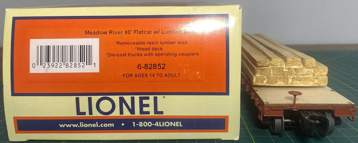 Lionel 82852 Meadow River Lumber 40’ w/Lumber Load