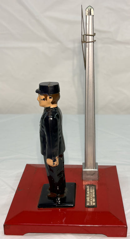 Lionel Post War 1045 Operating Watchman