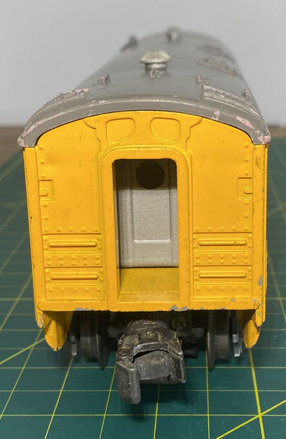 Lionel Post War 2481 Plainfield Pullman Car