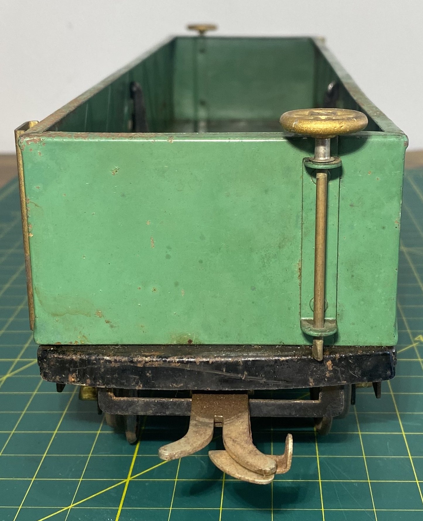 American Flyer Pre War Gondola 4017 Green w/Black Frame