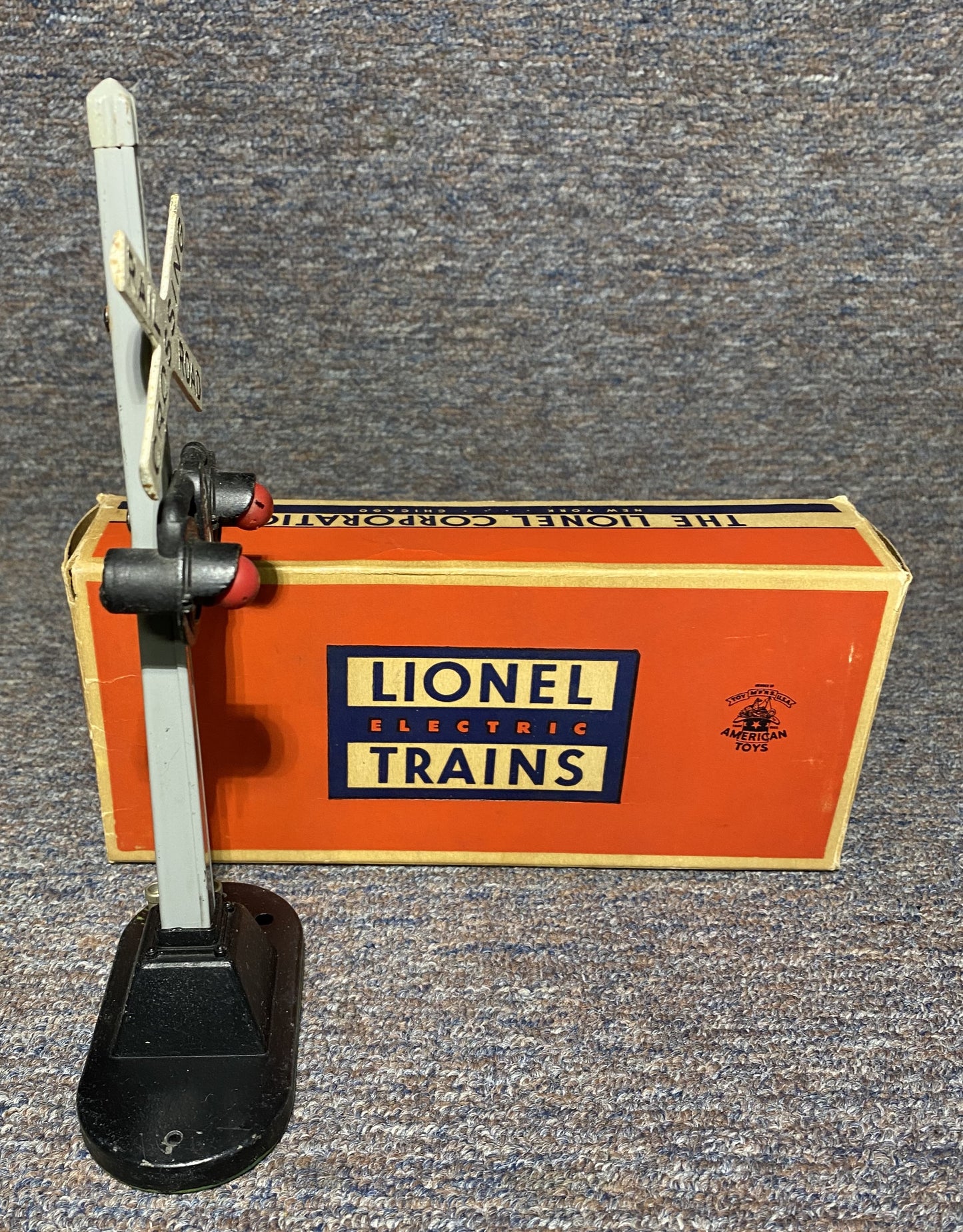 Lionel #154 Post War Crossing Signal