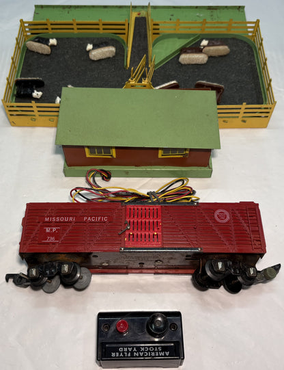 American Flyer 771 Operating Stock Yard & Car 736