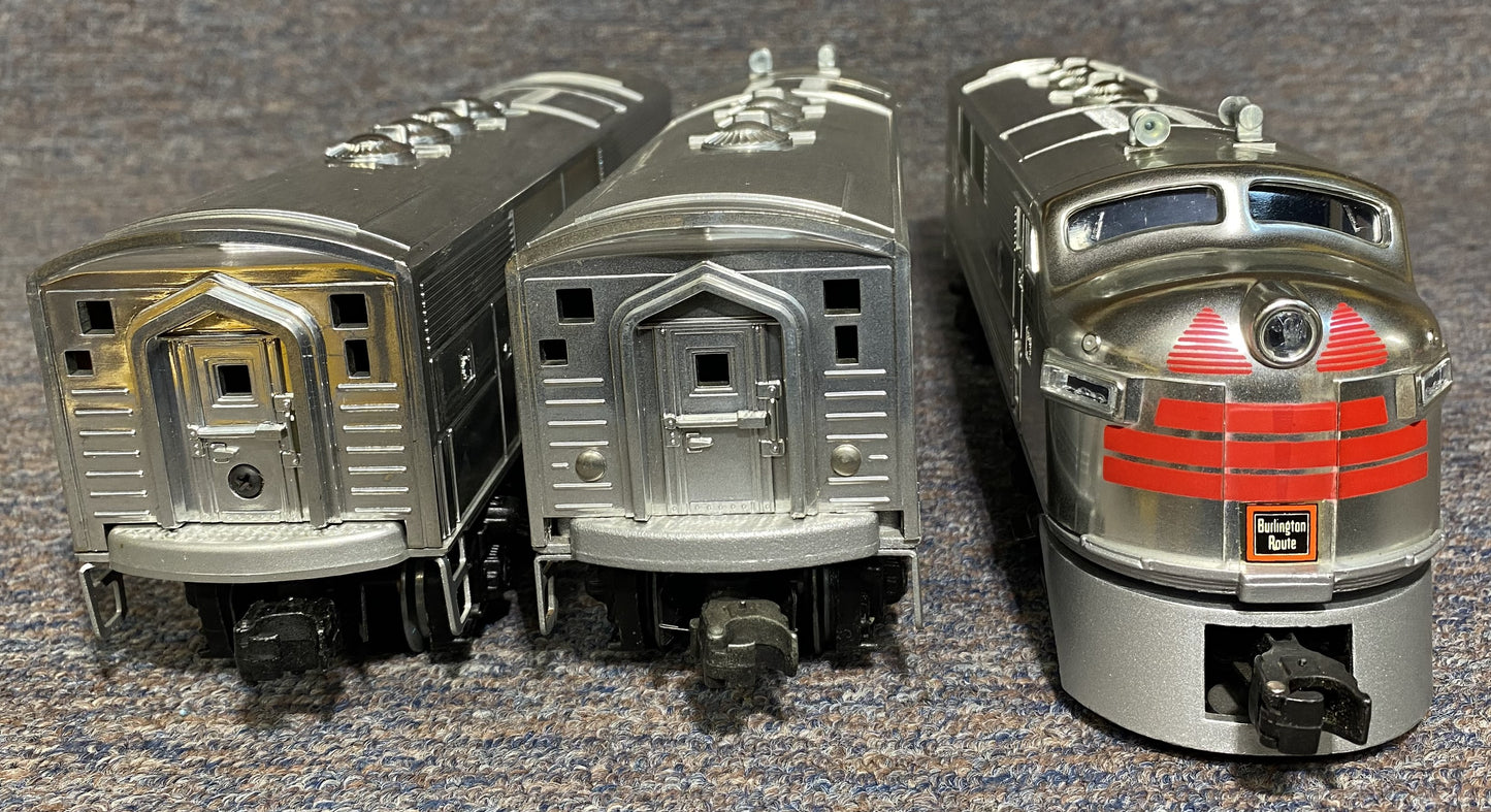 Lionel #8054 & #8062 Burlington Silver AAB F3 Diesel Locomotive Set