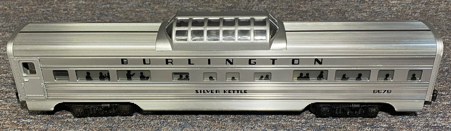 Lionel #9579 Burlington Silver Kettle Vista Dome Passenger