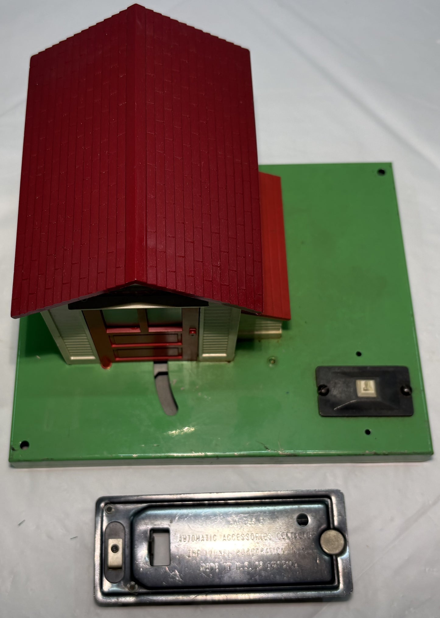Lionel Post War 145 Automatic Gateman
