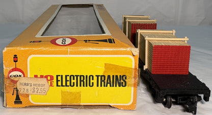 Cox 6152-1 Flat Car w/Lumber Loads