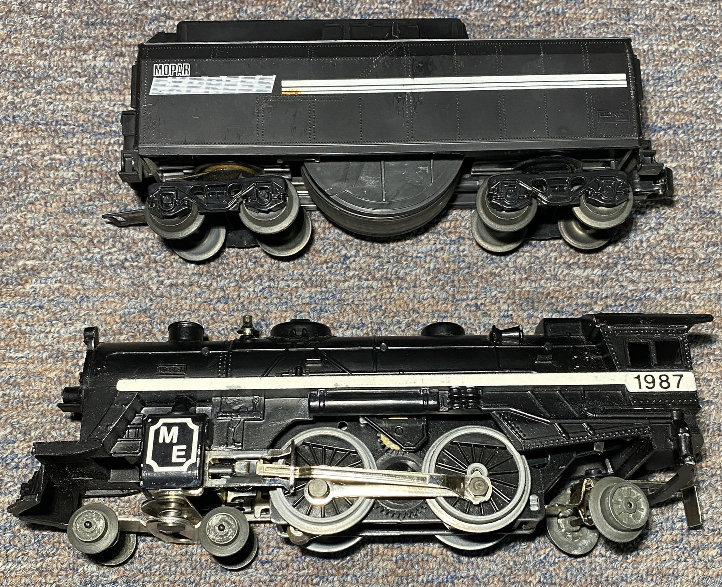 Lionel Modern #1987 Steam Locomotive Mopar Express