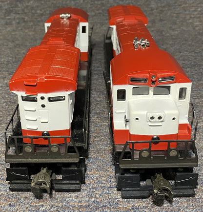 Lionel Modern #8572 and 8571 Diesel U36B Locomotive and Dummy Unit for parts