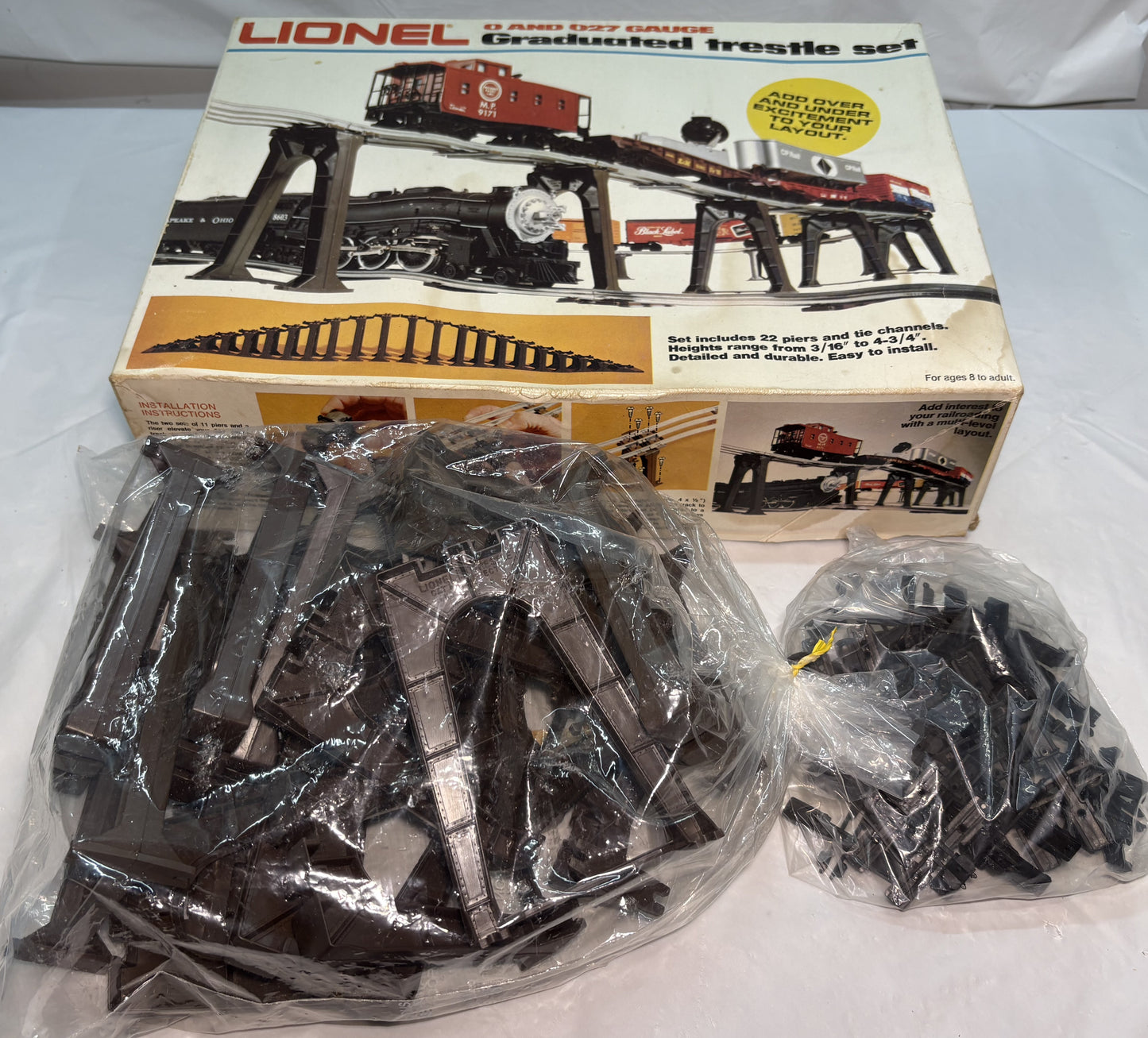 Lionel 2110 Graduated Trestle Set