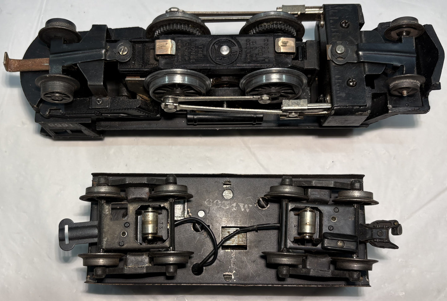 Lionel Post War 1655 Steam Locomotive with 6654W Whistling Tender