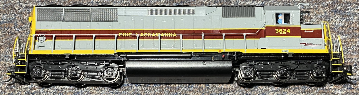 Walthers #3624 EMD SD45 - Standard DC - Erie-Lackawanna