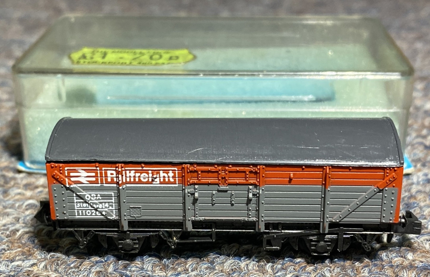 Peco NR-11R - N Gauge Open Wagon Railfreight Red & Grey