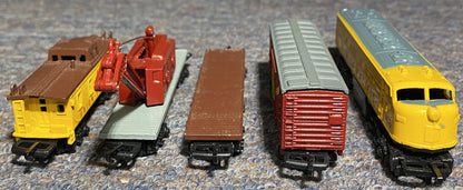 Lone Star England Toy Train Union Pacific 1402A Set