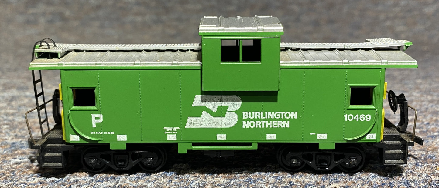 Athearn #10469 Burlington Northern Caboose