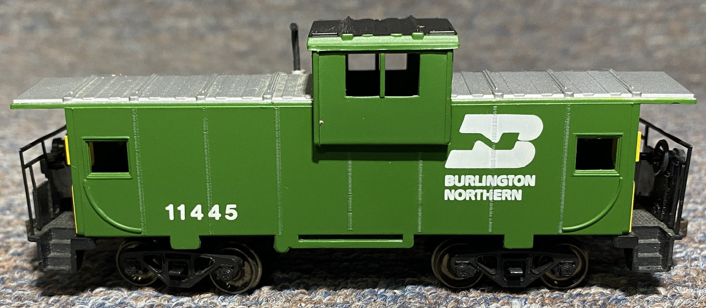 Bachmann #11445 Burlington Northern Caboose