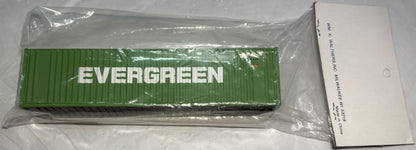 Walthers 933-1703 SceneMaster 40' Hi-Cube Corrugated Container w/Flat Roof Evergreen