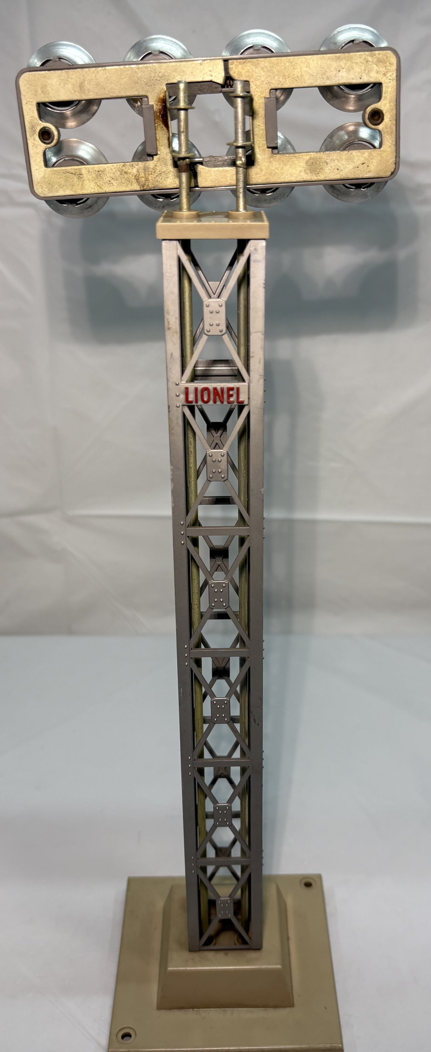 Lionel Post War 195 Floodlight Tower