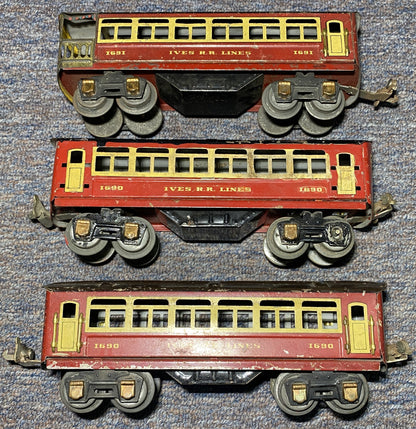 Ives #1690, #1690 & #1691 Passenger Cars