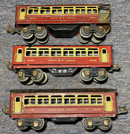 Ives #1690, #1690 & #1691 Passenger Cars