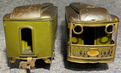 Lionel #337 Passenger and #338 Observation Cars