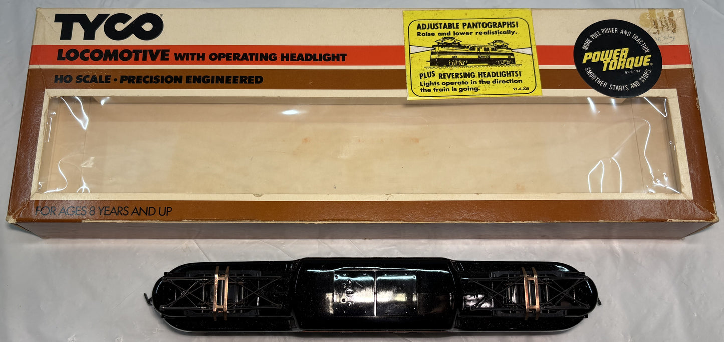 Tyco 251-28 GG-1 Electric Locomotive New Haven 6611 HO Scale Power Torque