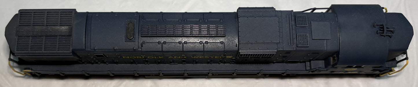 Tyco C630 Norfolk & Western Diesel Locomotive #1102