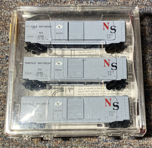 Micro-Train Lines # 33132 (3) Pack Norfolk Southern 50' Standard Box Car