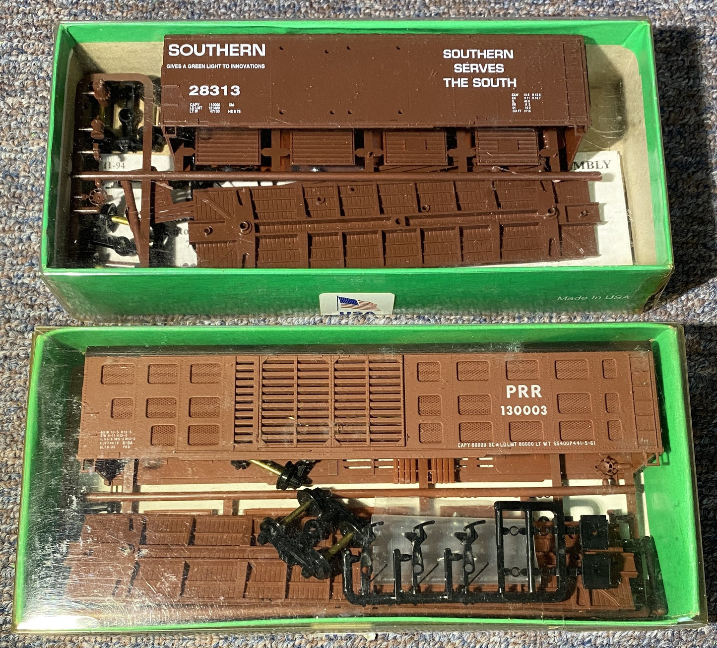 Bowser Southern Box Cars #3-1209 and #55469