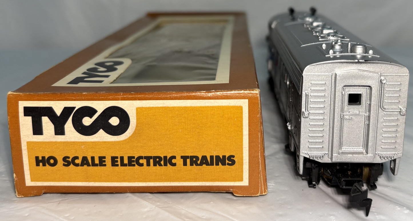 TYCO 224U Amtrak F9 Diesel Locomotive #4316