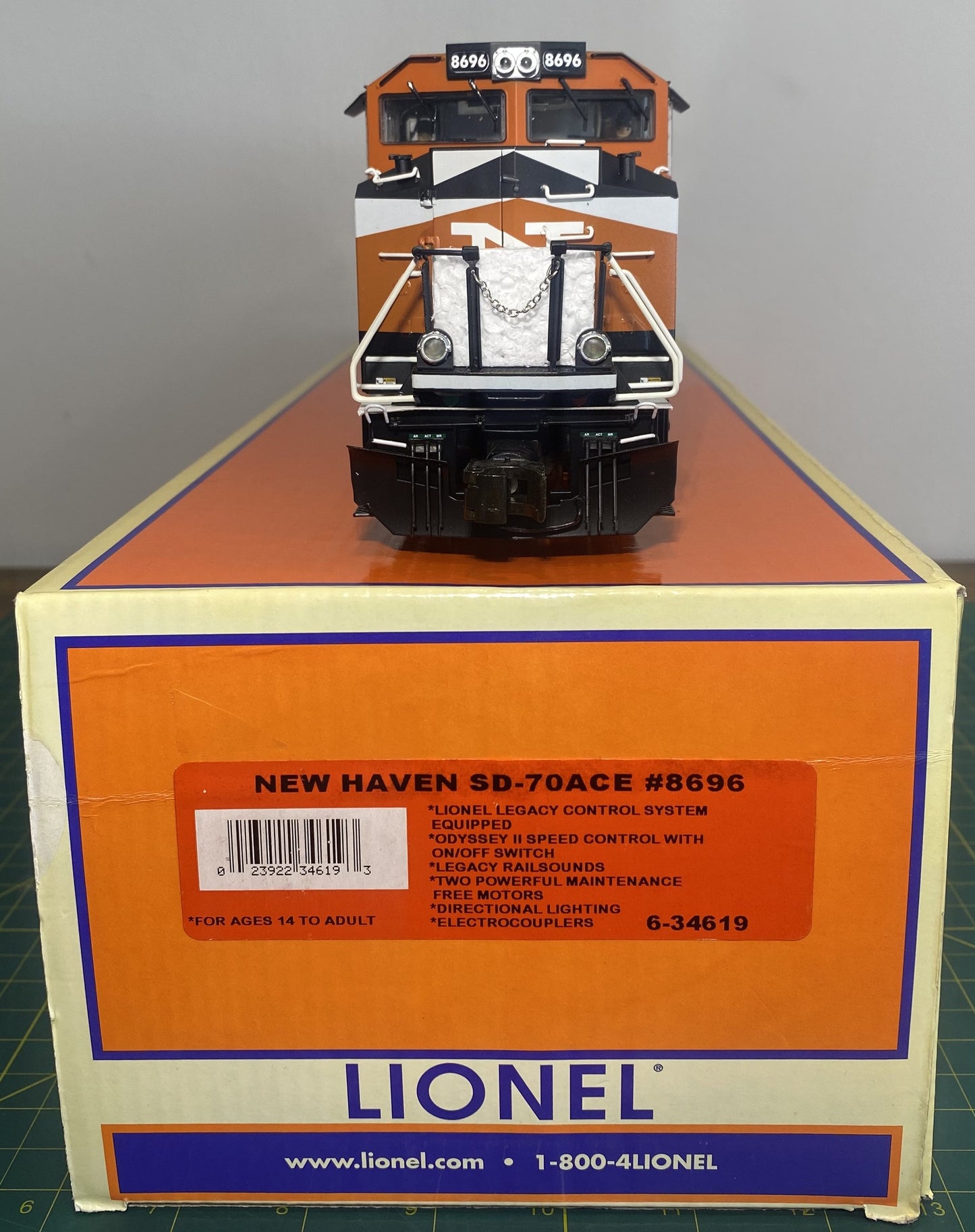 Lionel 6-34619 New Haven LEGACY Scale SD70ACe Diesel #8696