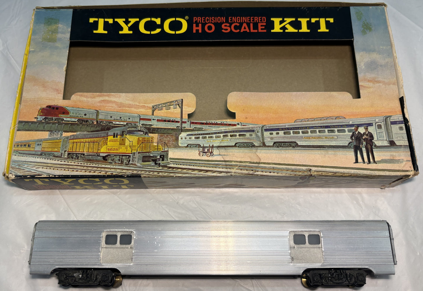 TYCO K505 Streamline Aluminum Dining Car Kit 1962