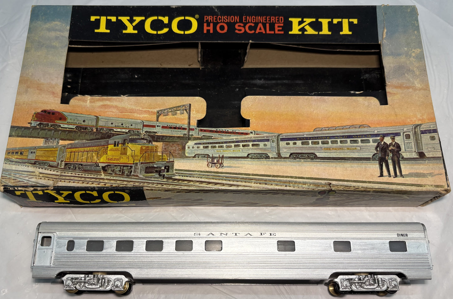 TYCO K510 Streamline Aluminum Sleeping Car
