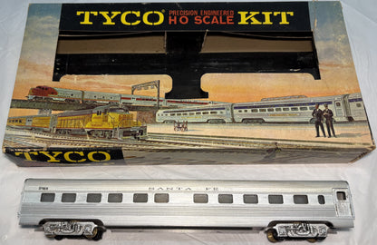TYCO K510 Streamline Aluminum Sleeping Car