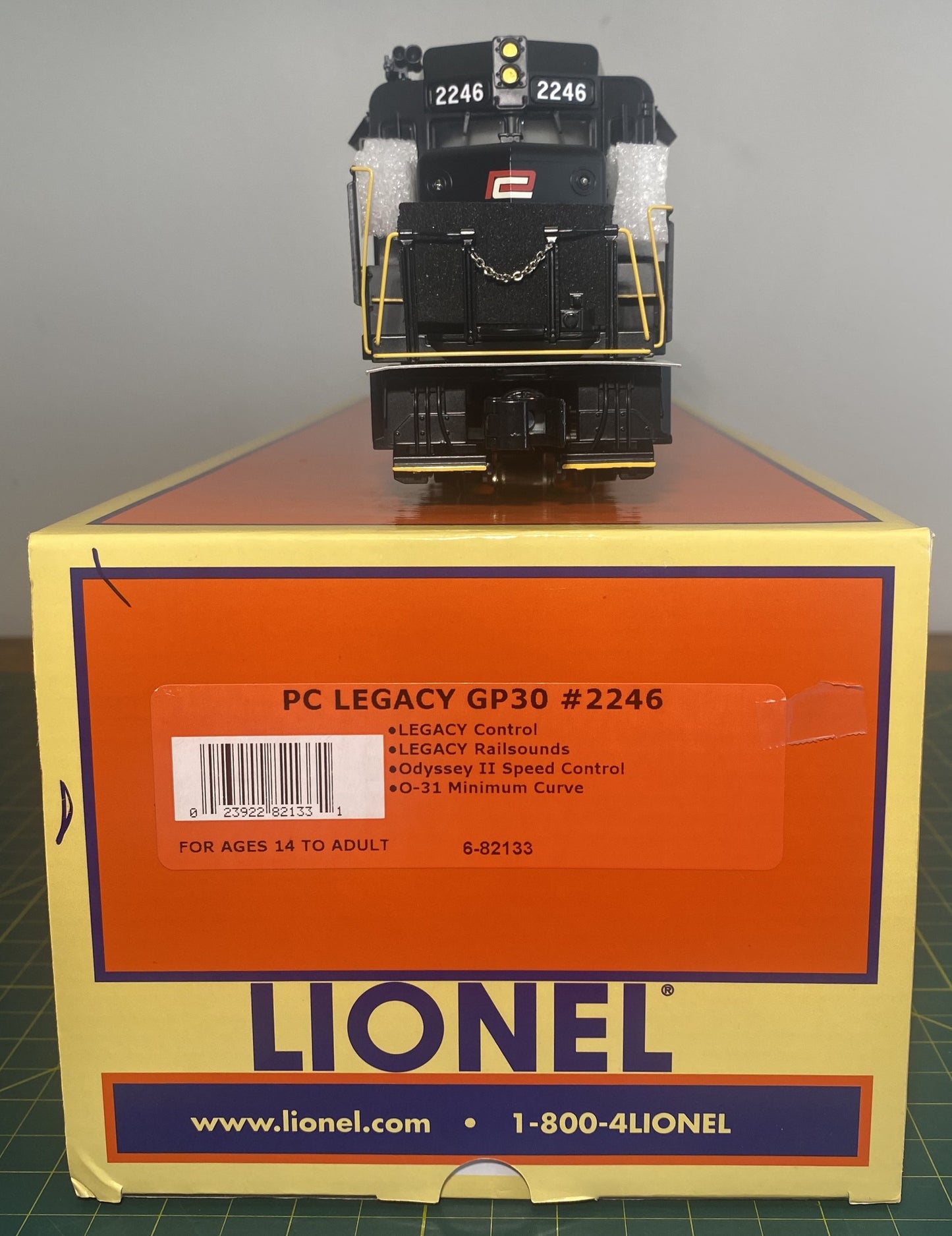 Lionel 6-82133 Penn Central LEGACY GP30 Diesel Locomotive #2246