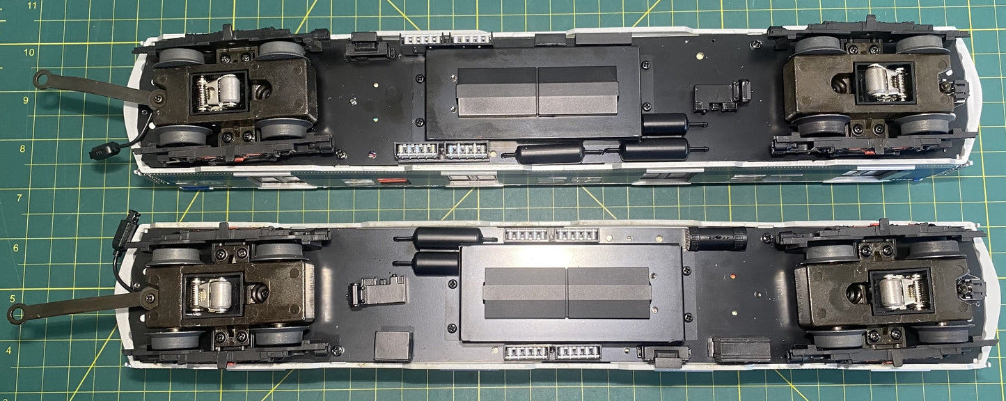 Lionel 6-31797 New York City Transit Authority R16 Subway Set and 6-25595 2-Pack Set