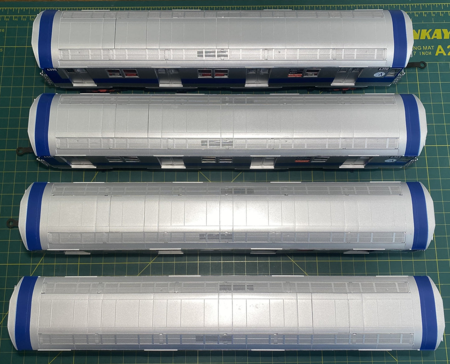Lionel 6-31797 New York City Transit Authority R16 Subway Set and 6-25595 2-Pack Set