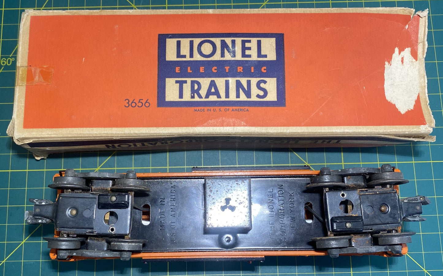 Lionel Post War 3656 Cattle Car