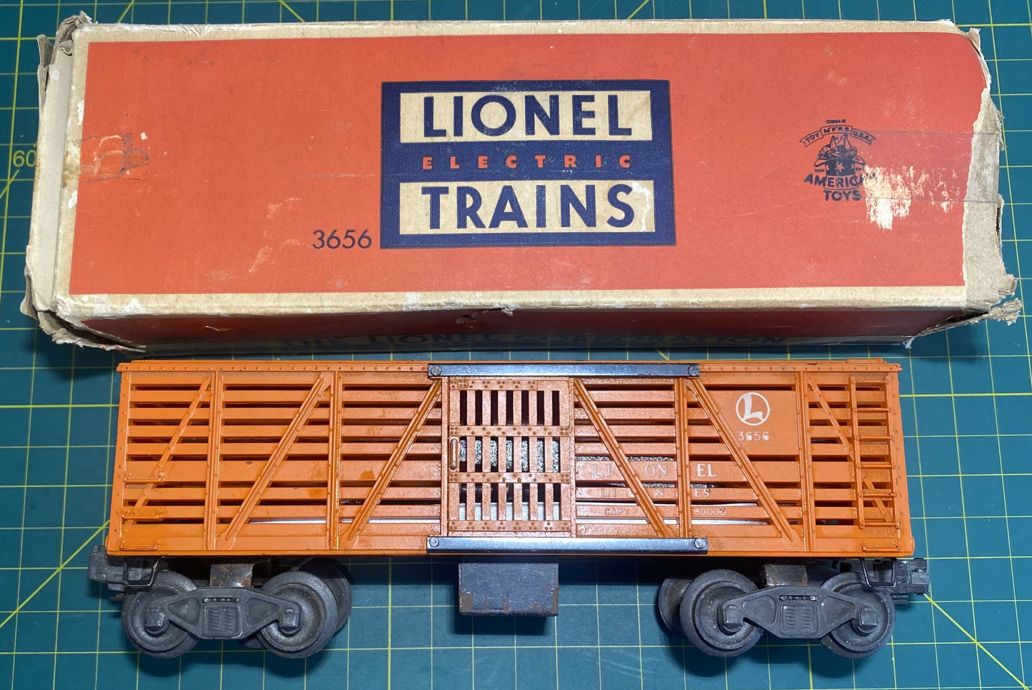 Lionel Post War 3656 Cattle Car