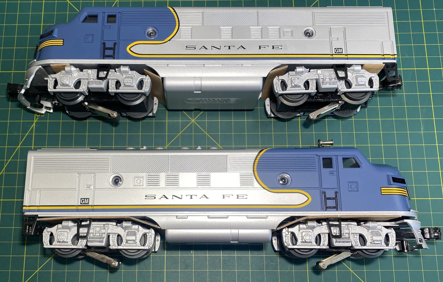 Williams 20185 Santa Fe F-3 Diesel Locomotive Set
