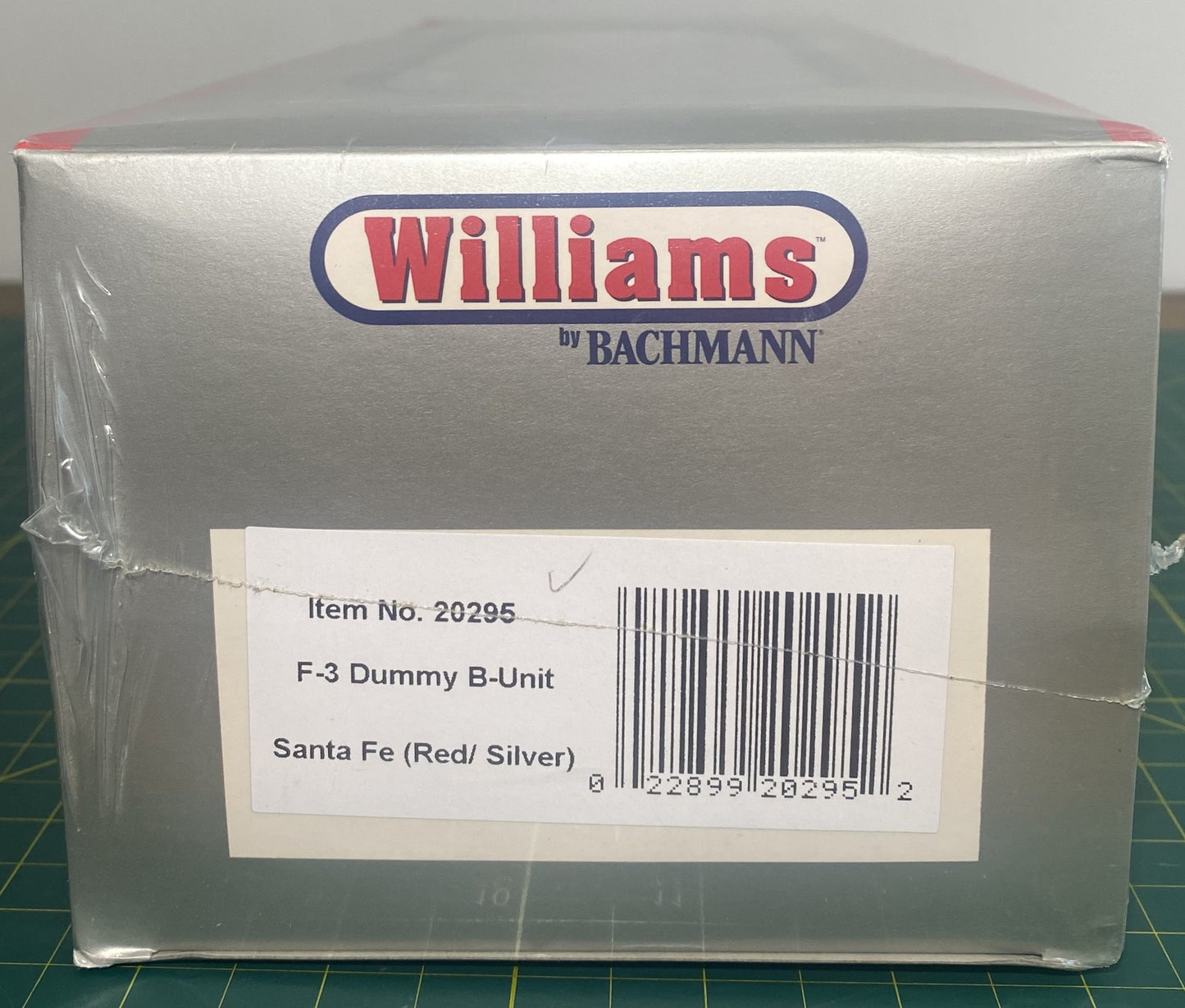 Williams 20295 F-3 Dummy B-Unit Santa Fe (Red/Silver)