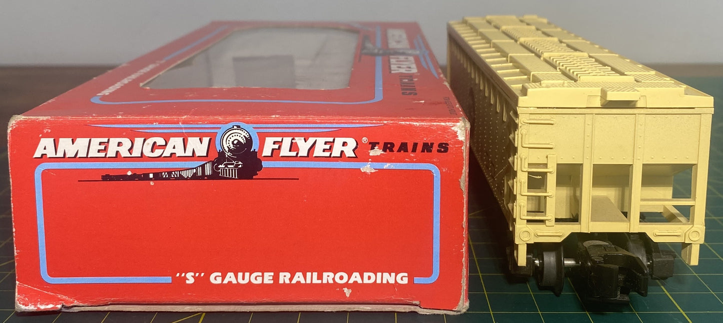 American Flyer 6-48611 S Gauge Cargill 3-Bay Covered Grain Hopper